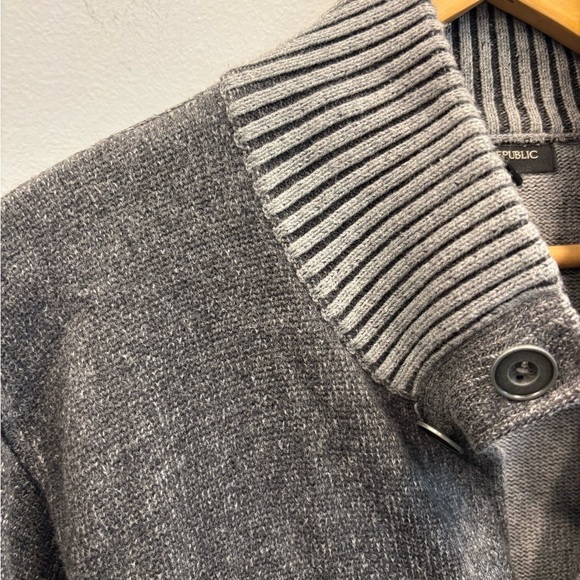 Banana Republic large sweater cardigan Gray Ribbed mock neck button front - Picture 3 of 13